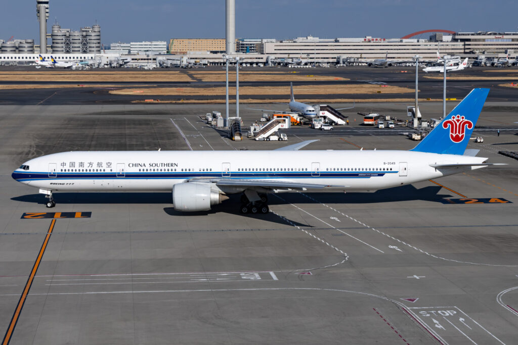 China Southern Airlines Boeing 777-31BER (B-2049)